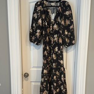 Tuckernuck Black Floral Long Sleeve Dress - Size M - NWT